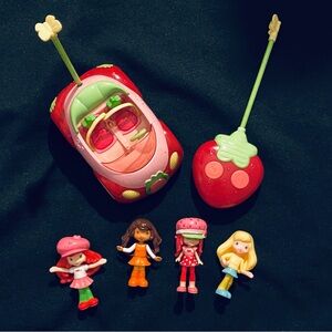 Strawberry Shortcake Berry Cruiser RC And Figures